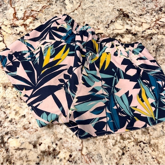 Lululemon hottie hots size 4 4” Royal blue Under Armor shorts size XS lots of 3 - Picture 6 of 11